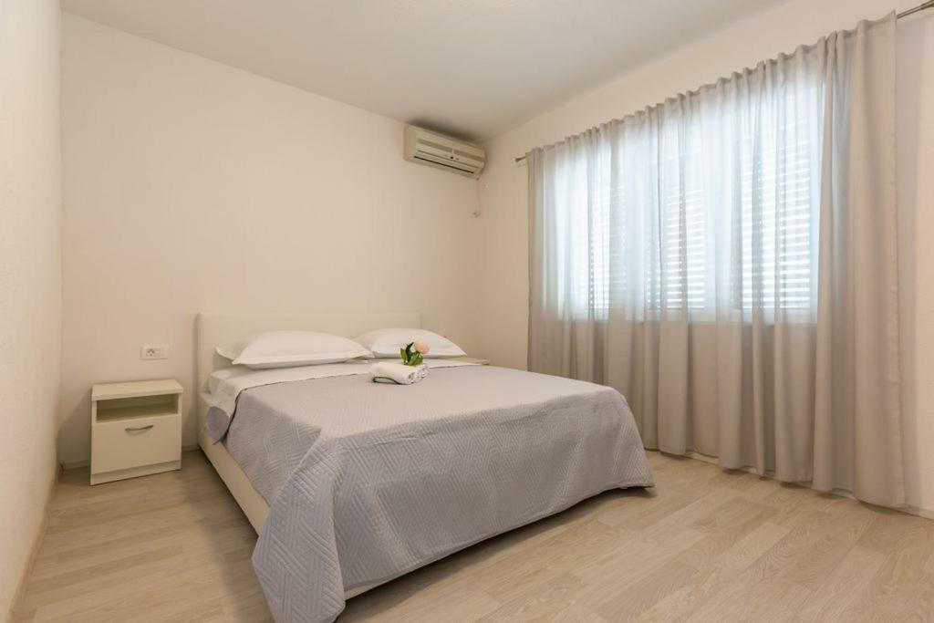 Tatijana Holiday Apartments Макарська Екстер'єр фото